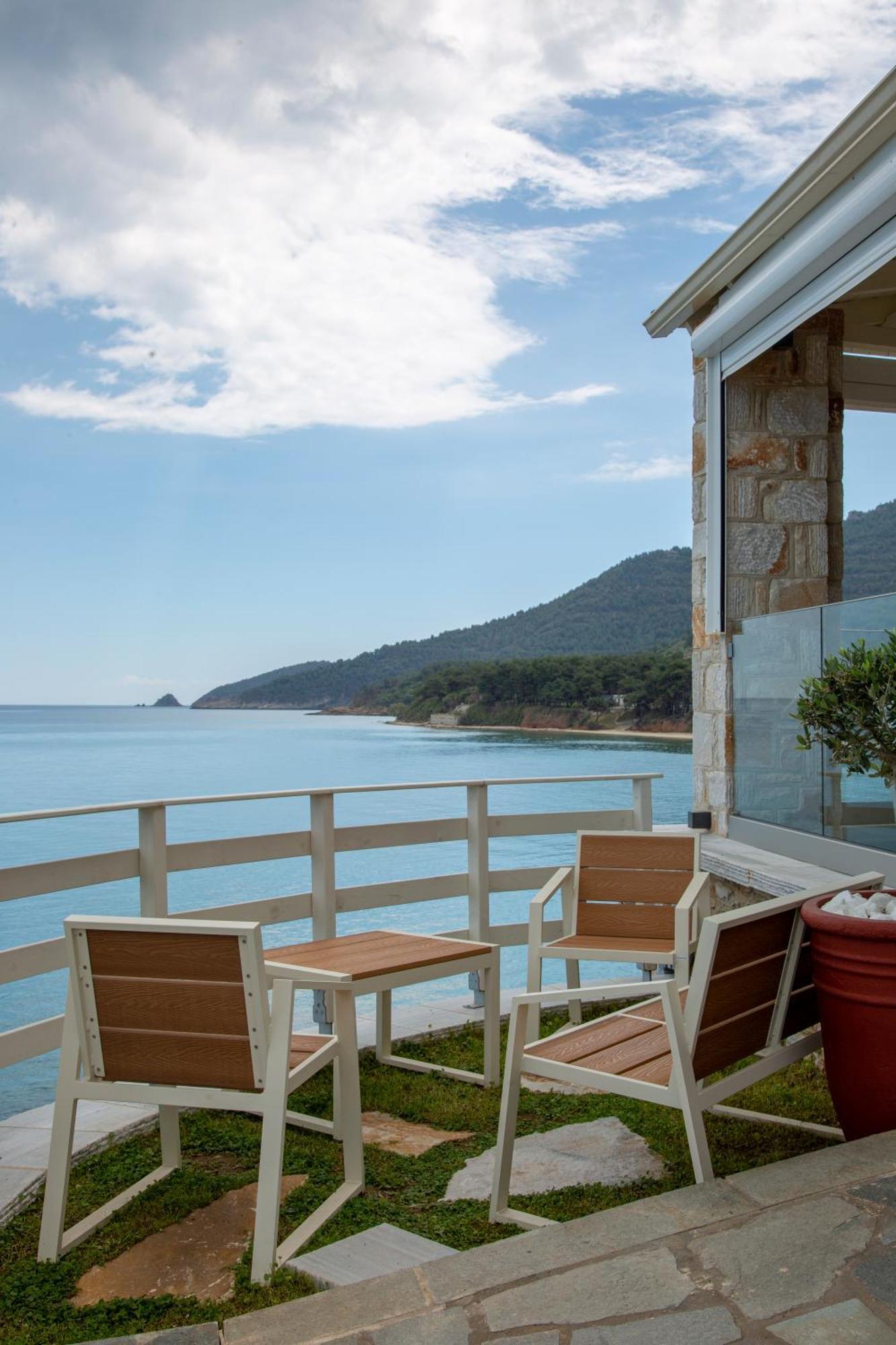 Faros View Bed and Breakfast Κοίνυρα Εξωτερικό φωτογραφία